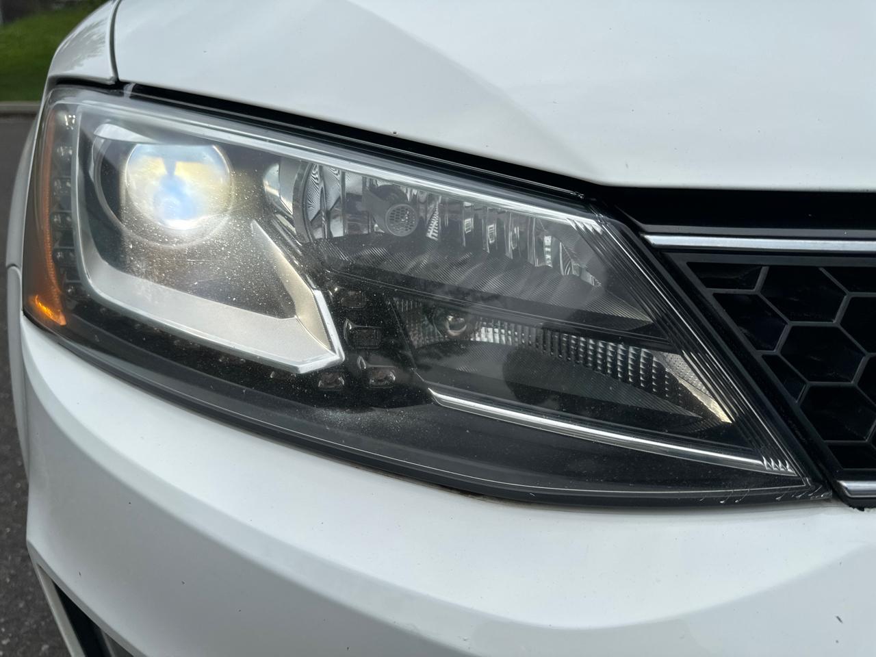 Volkswagen GLI 4dr Sdn Man Autobahn w/Nav PZEV *Ltd Avail* 2013