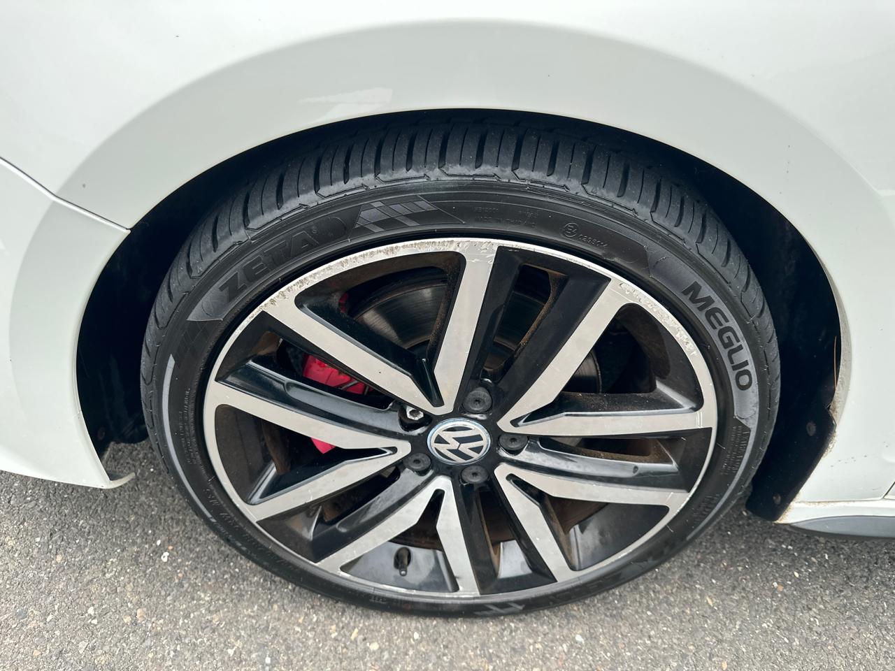 Volkswagen GLI 4dr Sdn Man Autobahn w/Nav PZEV *Ltd Avail* 2013