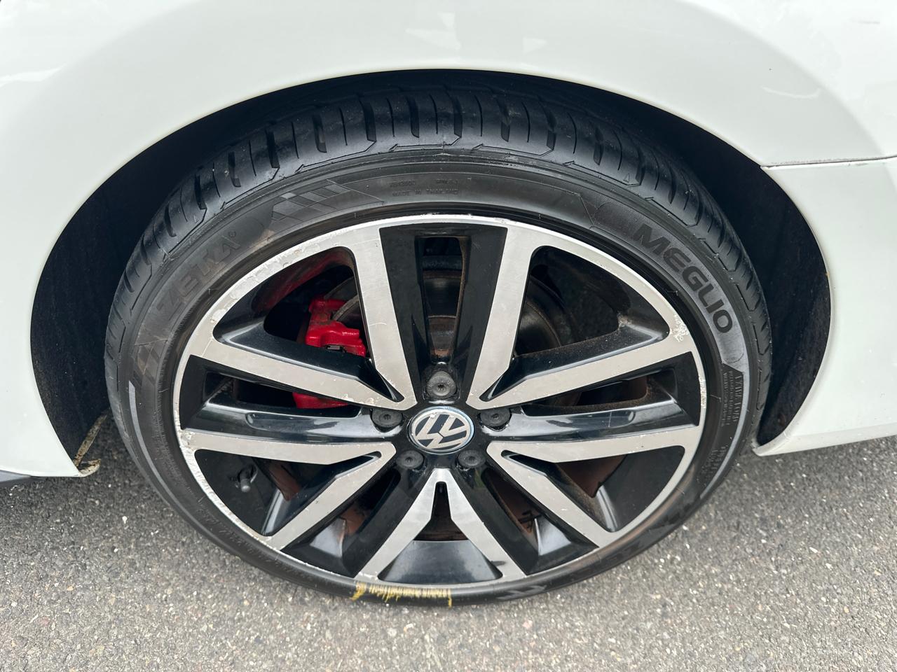 Volkswagen GLI 4dr Sdn Man Autobahn w/Nav PZEV *Ltd Avail* 2013