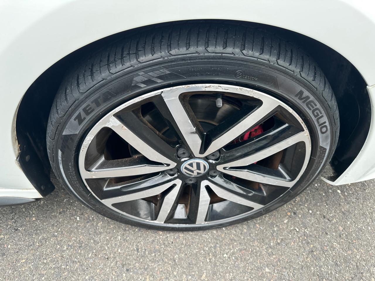 Volkswagen GLI 4dr Sdn Man Autobahn w/Nav PZEV *Ltd Avail* 2013