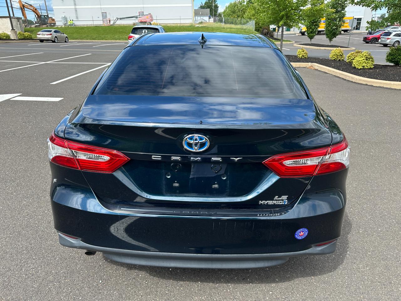 Toyota Camry Hybrid LE CVT (Natl) 2020
