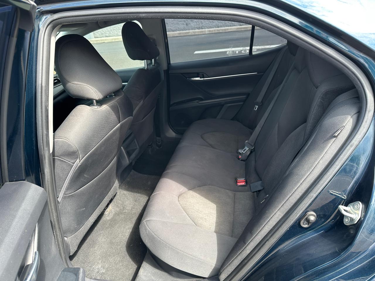 Toyota Camry Hybrid LE CVT (Natl) 2020