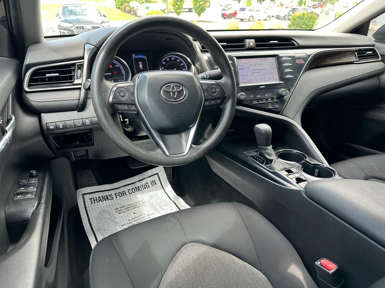 Toyota Camry Hybrid LE CVT (Natl) 2020