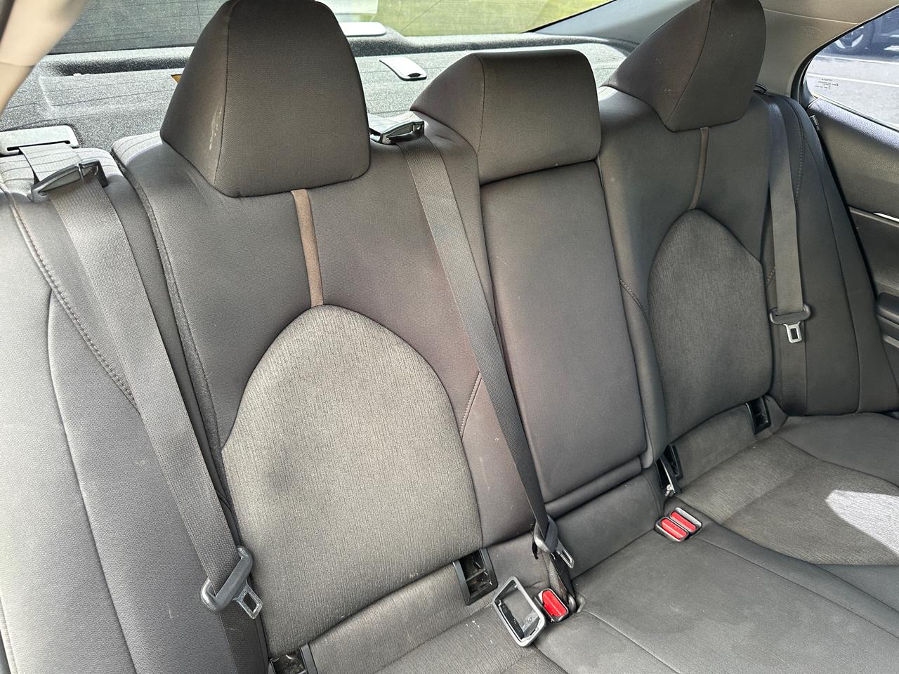 Toyota Camry Hybrid LE CVT (Natl) 2020