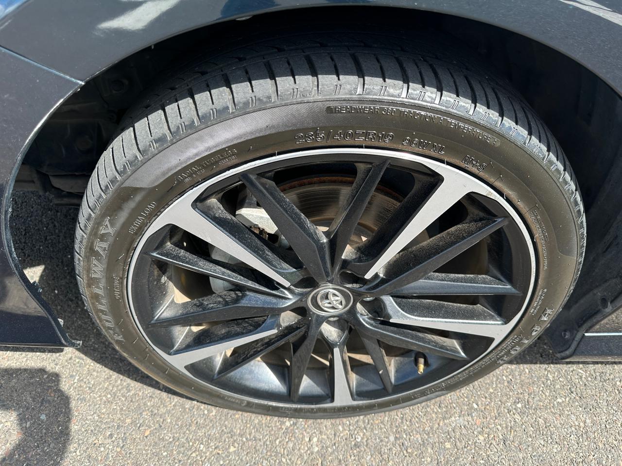 Toyota Camry Hybrid LE CVT (Natl) 2020