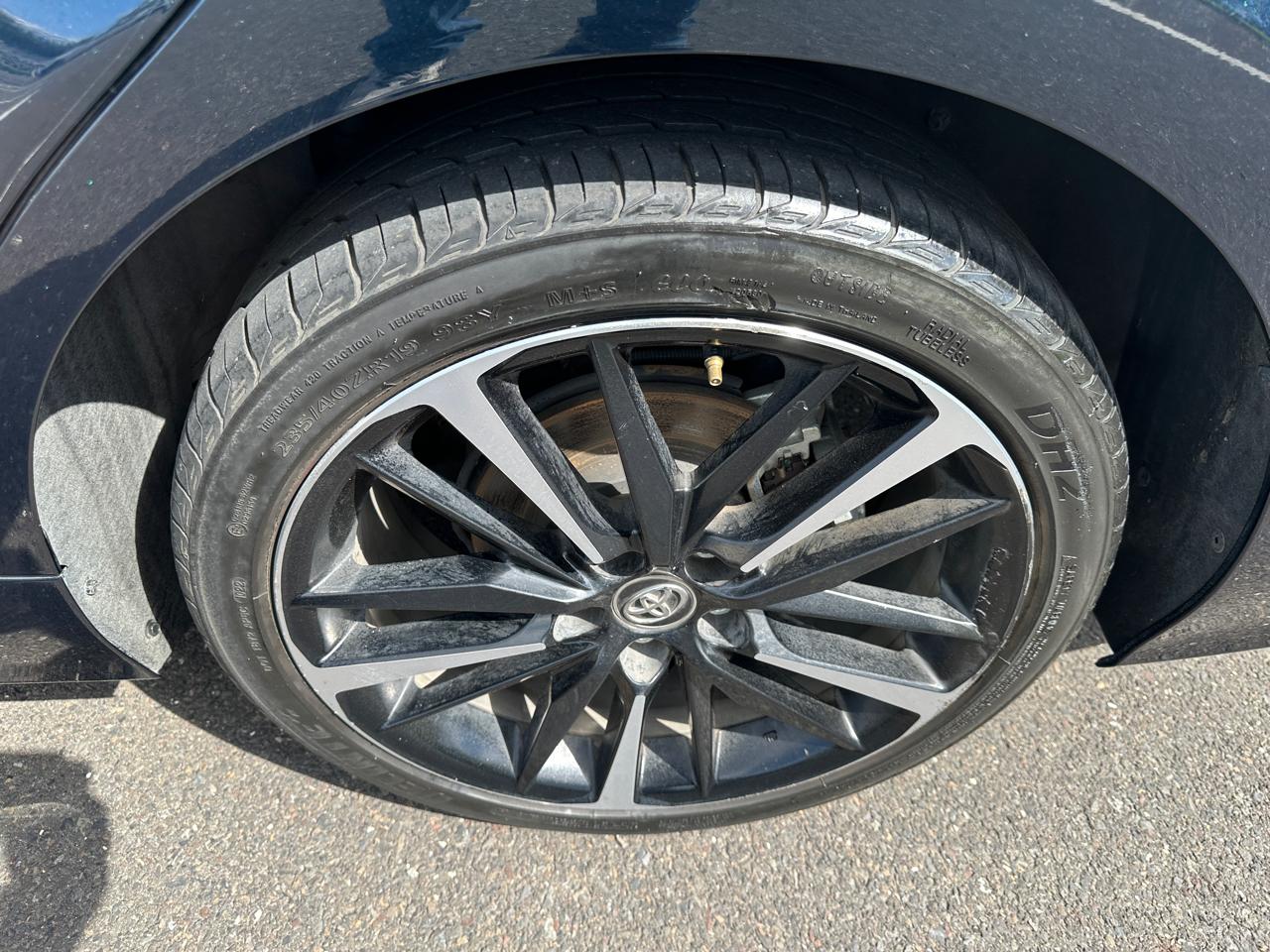 Toyota Camry Hybrid LE CVT (Natl) 2020