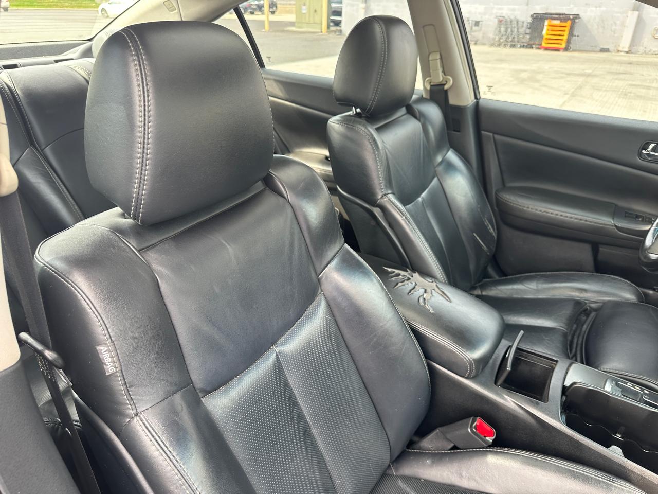 Nissan Maxima 4dr Sdn V6 CVT 3.5 SV w/Sport Pkg 2011