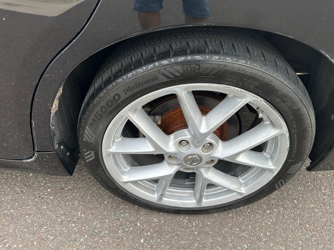Nissan Maxima 4dr Sdn V6 CVT 3.5 SV w/Sport Pkg 2011