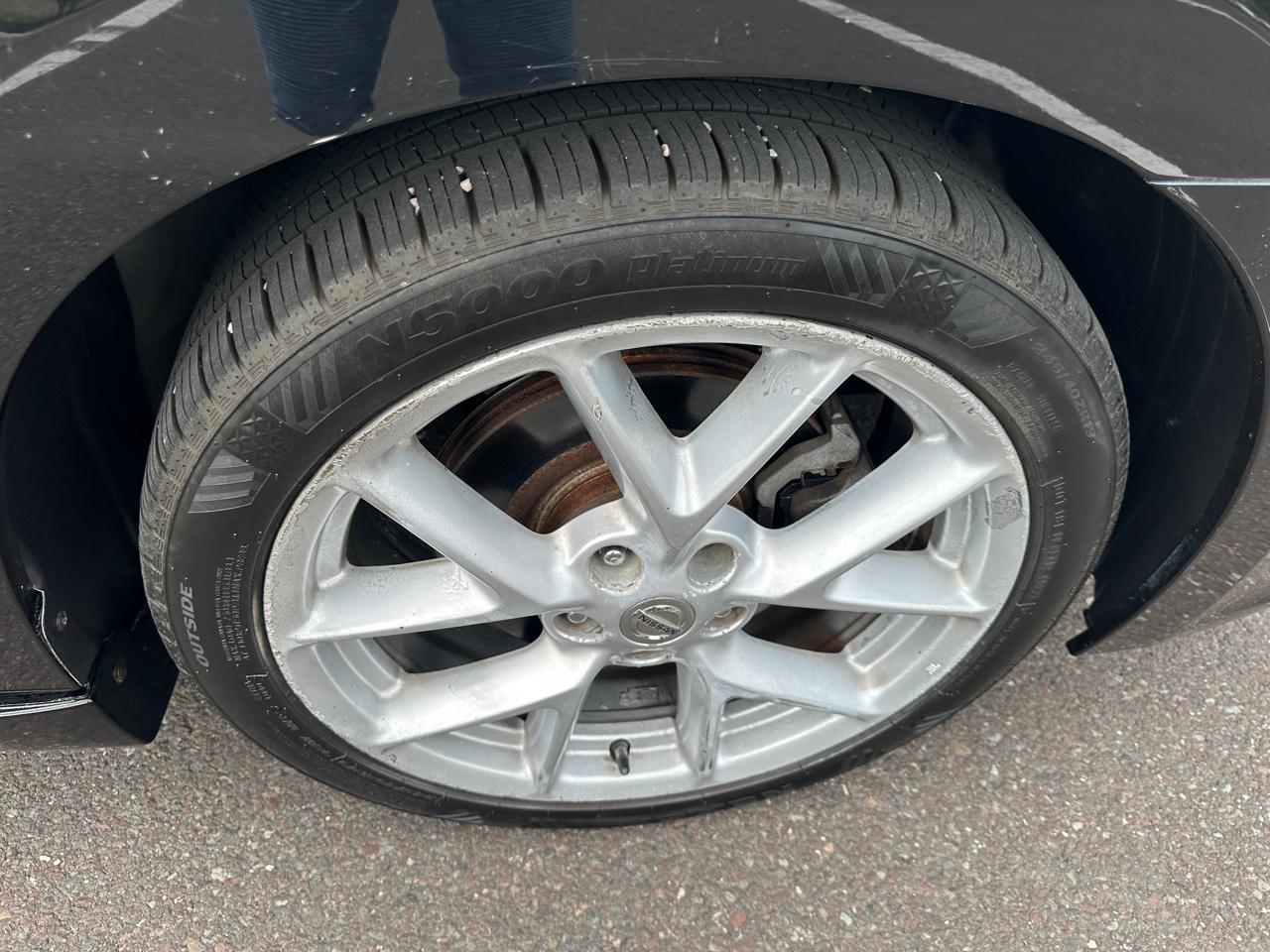Nissan Maxima 4dr Sdn V6 CVT 3.5 SV w/Sport Pkg 2011