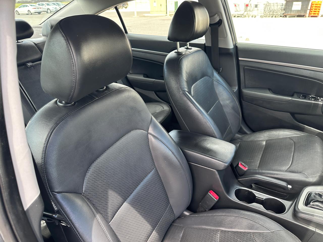 Hyundai Elantra Limited 2.0L Auto PZEV (Ulsan) *Ltd Avail* 2017
