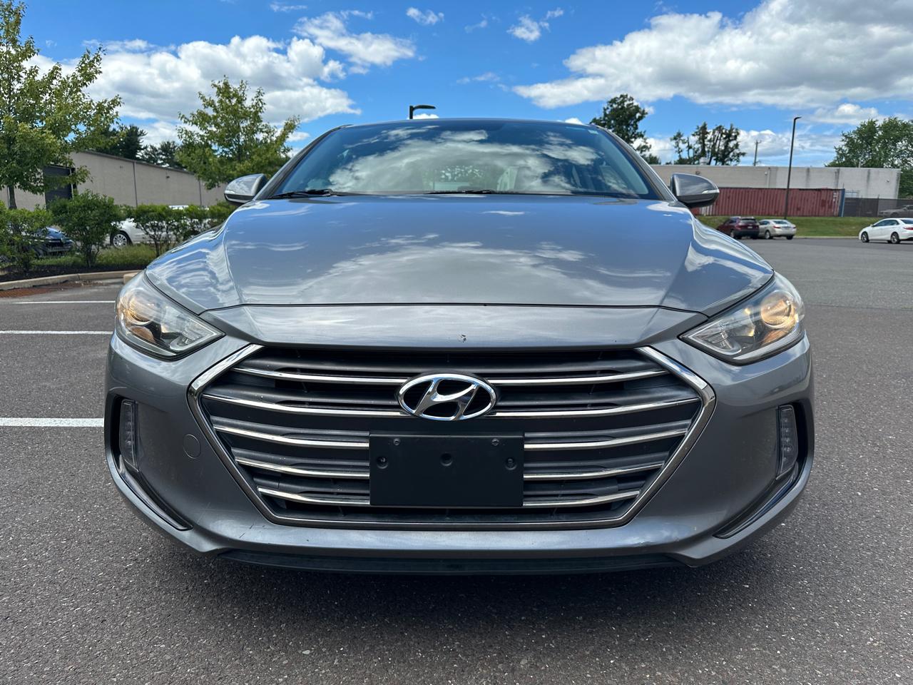 Hyundai Elantra Limited 2.0L Auto PZEV (Ulsan) *Ltd Avail* 2017
