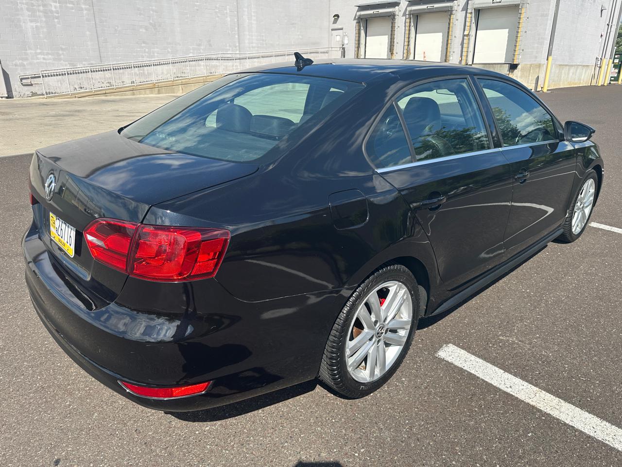 Volkswagen GLI 4dr Sdn Man Autobahn w/Nav PZEV 2012