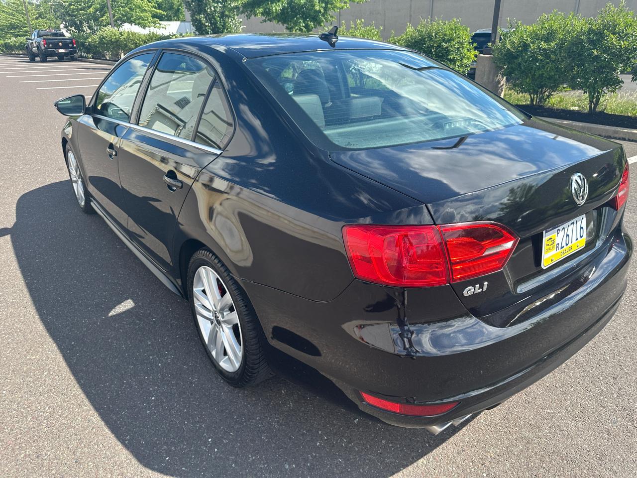 Volkswagen GLI 4dr Sdn Man Autobahn w/Nav PZEV 2012