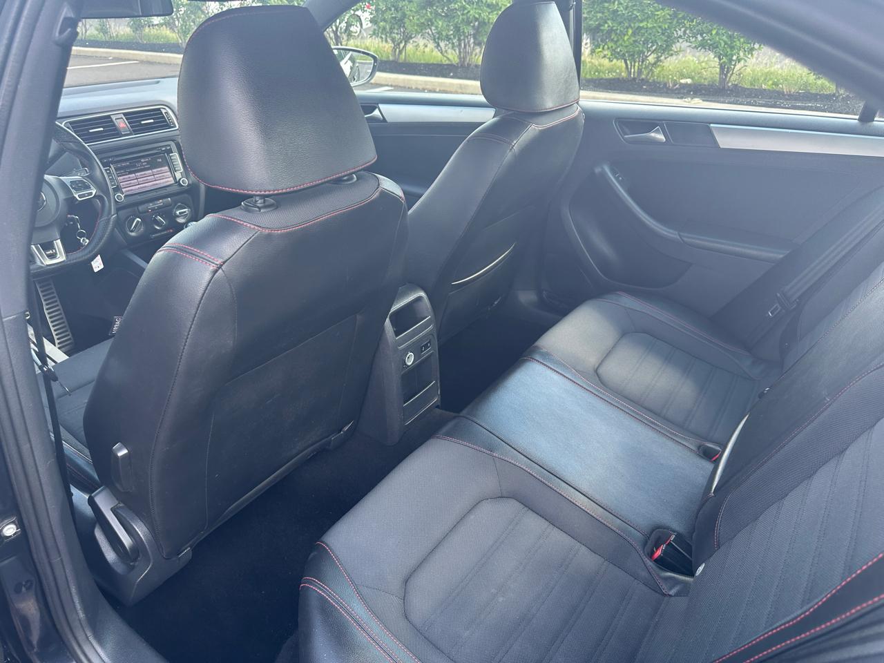 Volkswagen GLI 4dr Sdn Man Autobahn w/Nav PZEV 2012