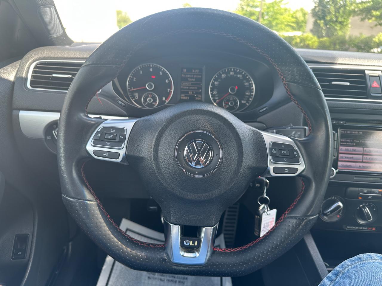 Volkswagen GLI 4dr Sdn Man Autobahn w/Nav PZEV 2012