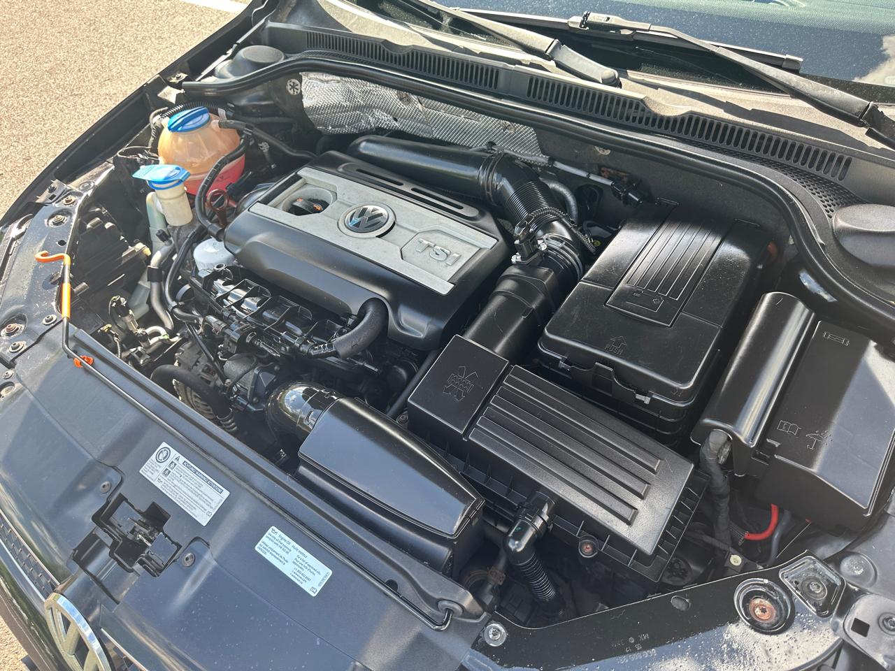 Volkswagen GLI 4dr Sdn Man Autobahn w/Nav PZEV 2012