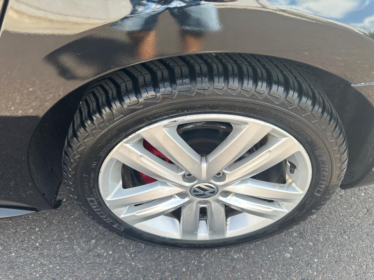 Volkswagen GLI 4dr Sdn Man Autobahn w/Nav PZEV 2012