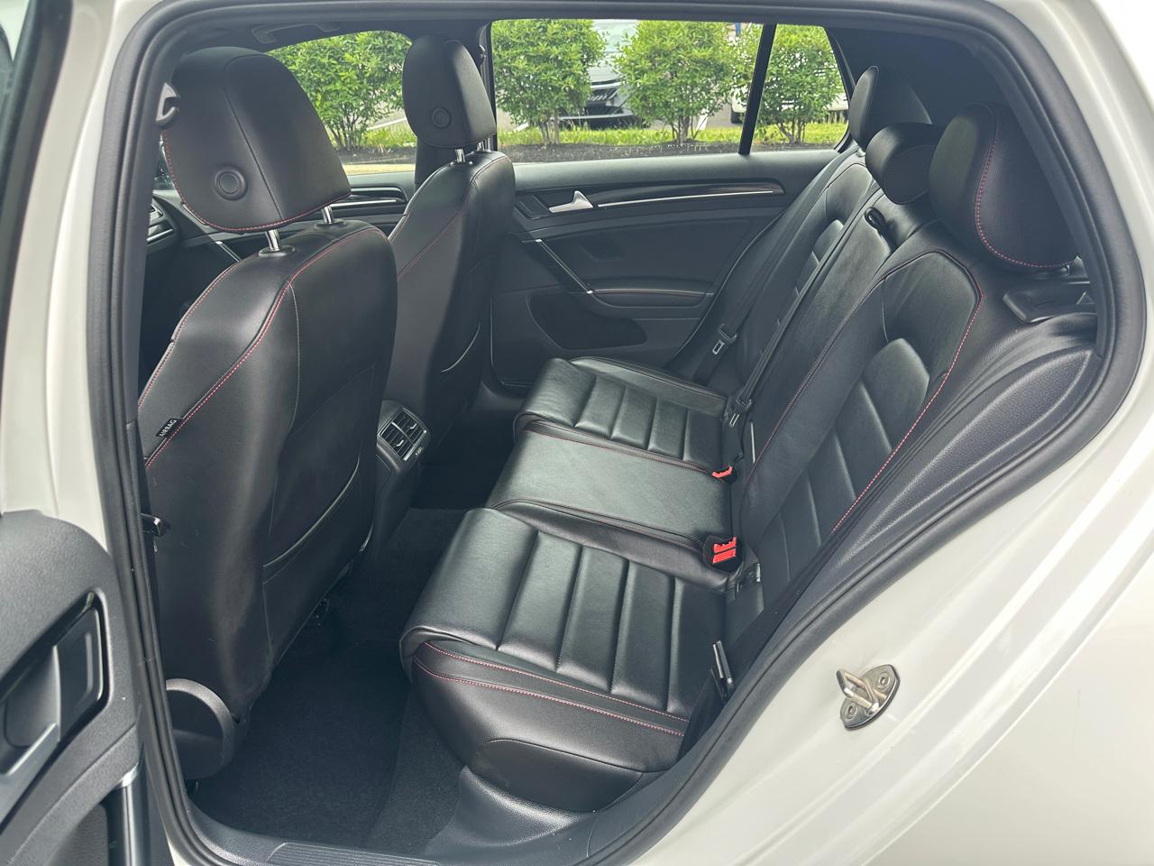 Volkswagen Golf GTI 2.0T 4-Door Autobahn DSG 2017