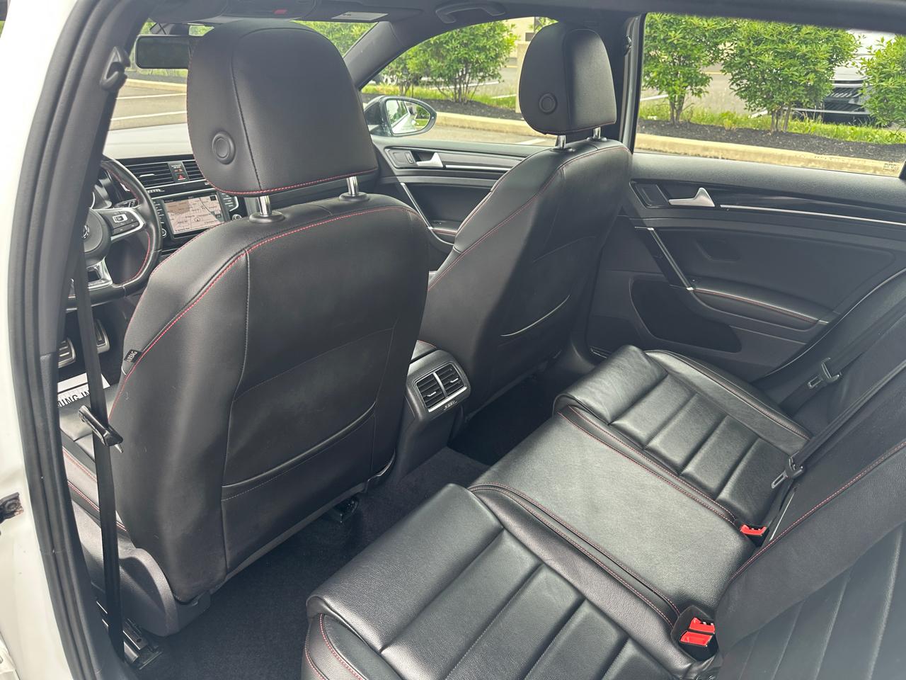 Volkswagen Golf GTI 2.0T 4-Door Autobahn DSG 2017