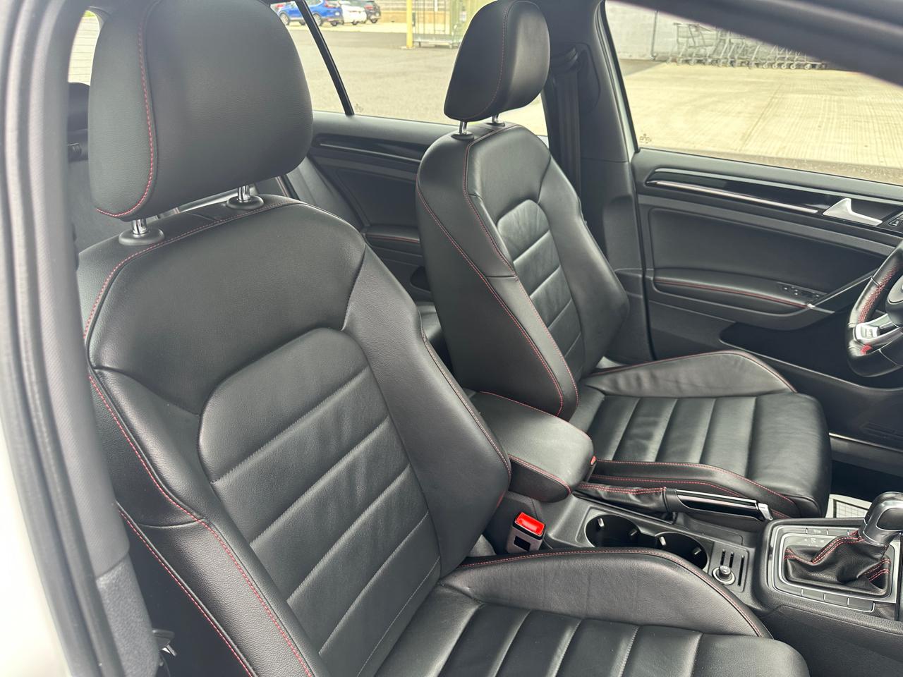 Volkswagen Golf GTI 2.0T 4-Door Autobahn DSG 2017