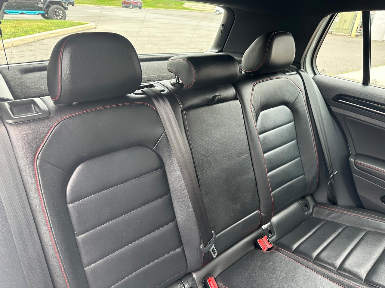 Volkswagen Golf GTI 2.0T 4-Door Autobahn DSG 2017