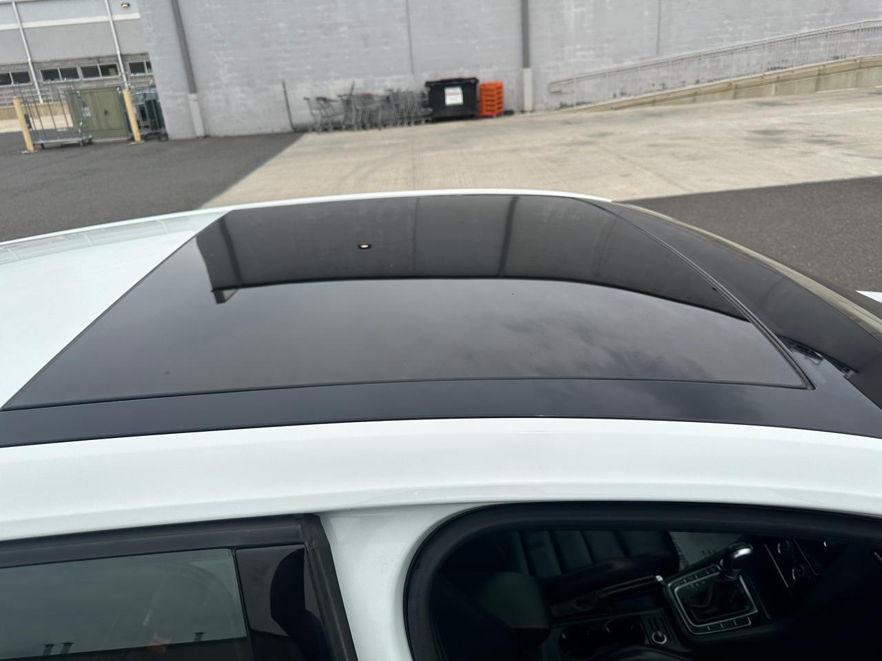 Volkswagen Golf GTI 2.0T 4-Door Autobahn DSG 2017