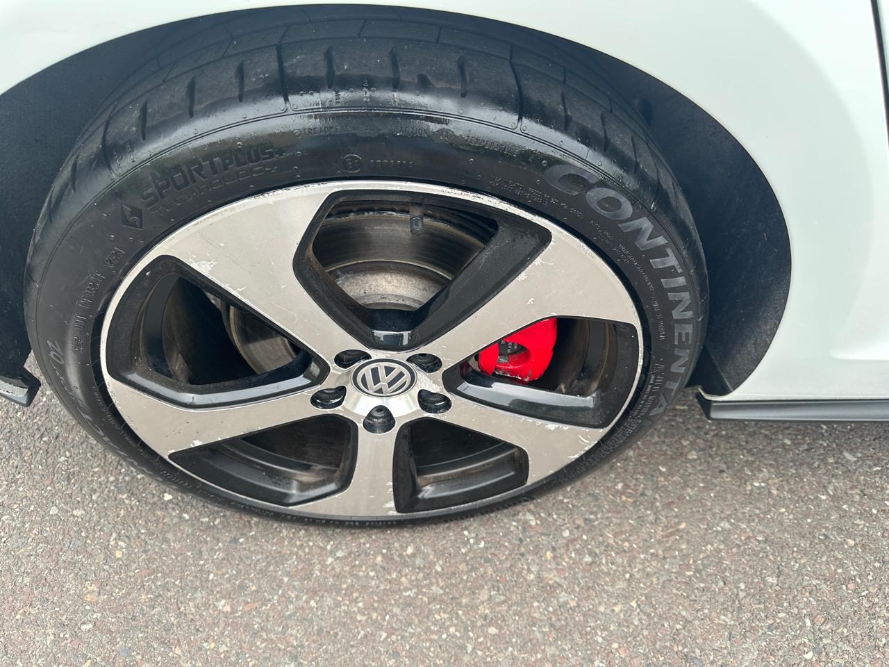 Volkswagen Golf GTI 2.0T 4-Door Autobahn DSG 2017