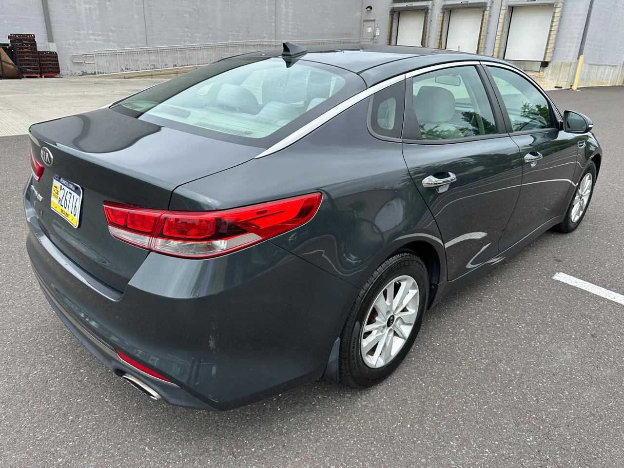 Kia Optima 4dr Sdn LX 2016