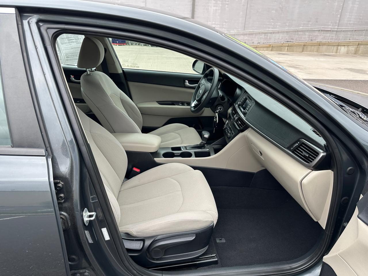 Kia Optima 4dr Sdn LX 2016