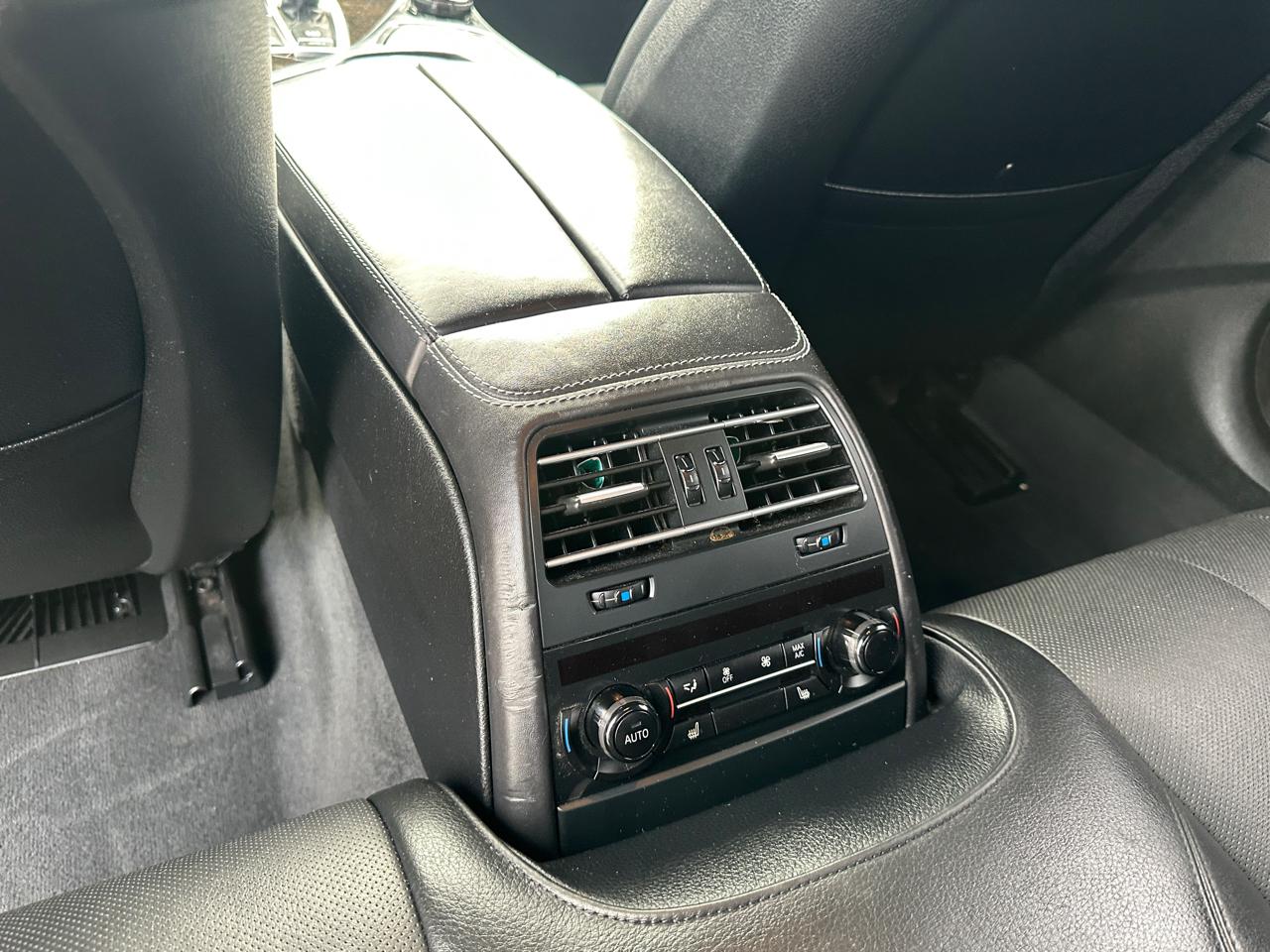 BMW 6 Series 4dr Sdn 640i xDrive AWD Gran Coupe 2015
