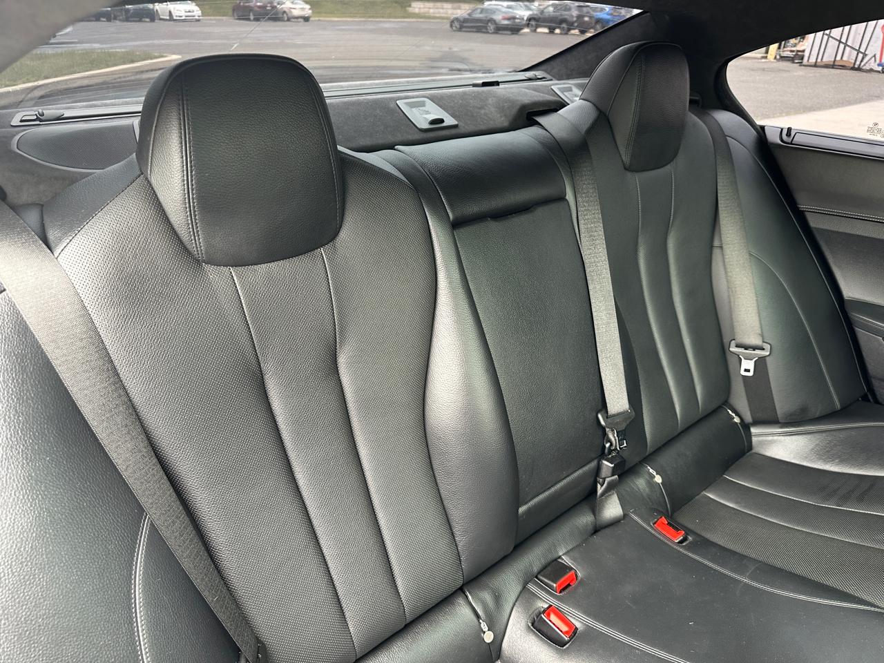 BMW 6 Series 4dr Sdn 640i xDrive AWD Gran Coupe 2015