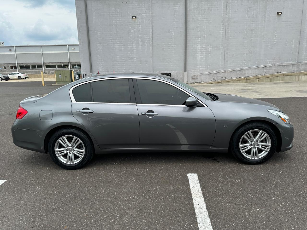 Infiniti Q40 4dr Sdn AWD 2015