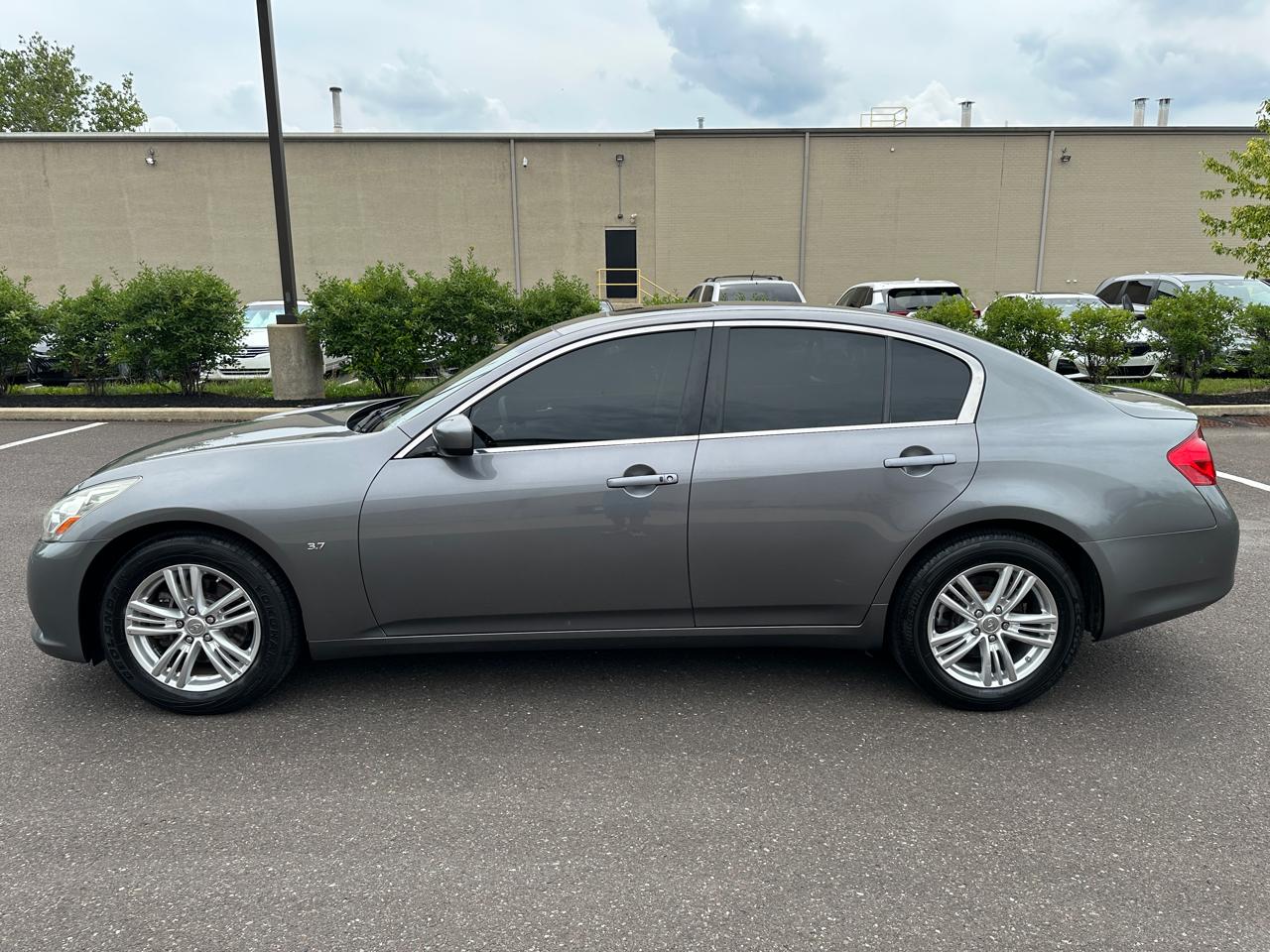 Infiniti Q40 4dr Sdn AWD 2015