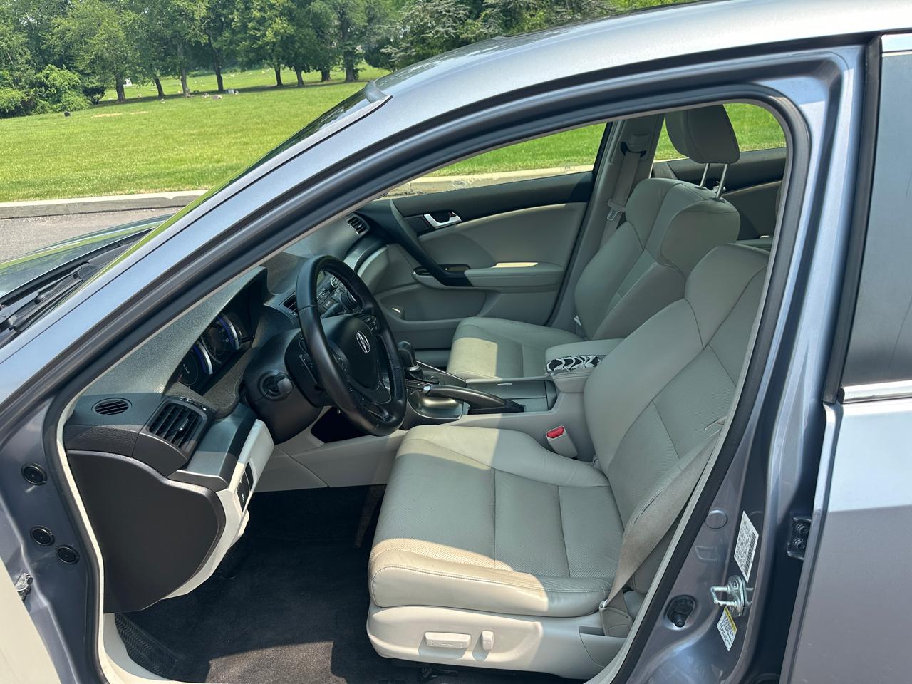Acura TSX 4dr Sdn I4 Auto Tech Pkg 2012