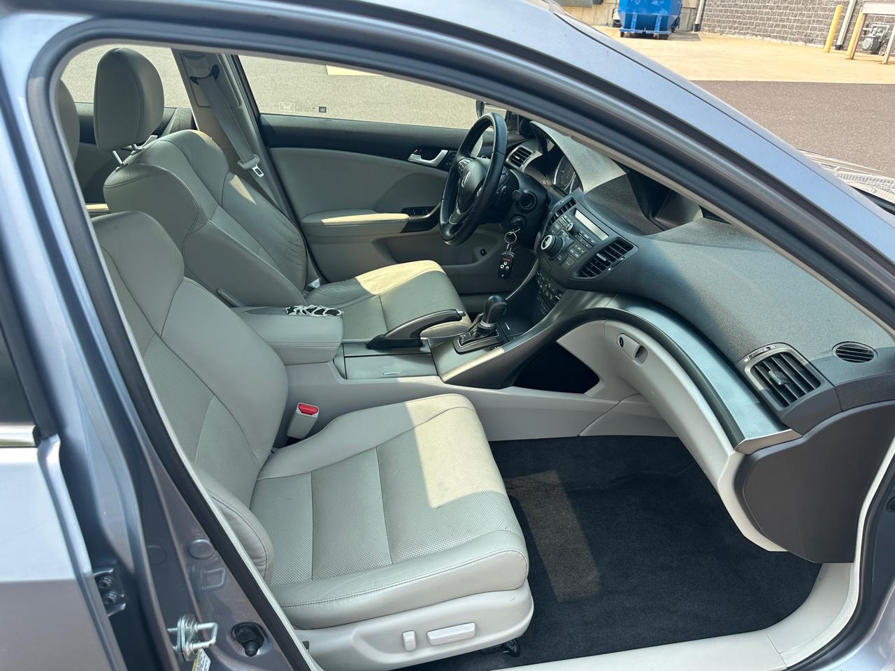 Acura TSX 4dr Sdn I4 Auto Tech Pkg 2012