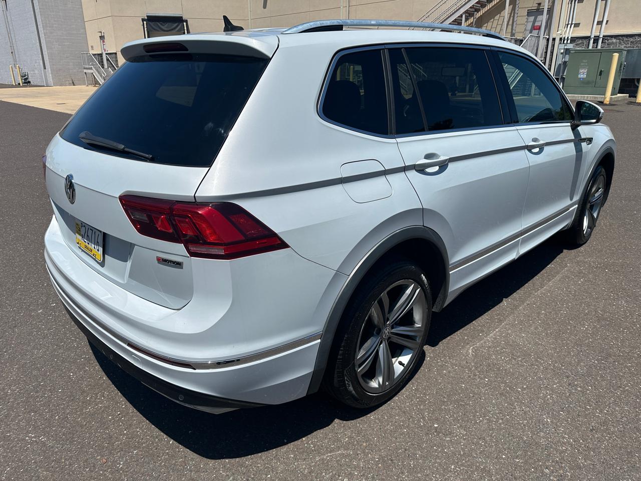 Volkswagen Tiguan 2.0T SEL R-Line Black 4MOTION 2019