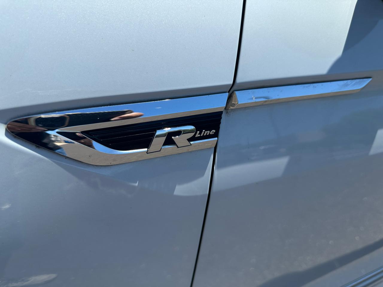 Volkswagen Tiguan 2.0T SEL R-Line Black 4MOTION 2019