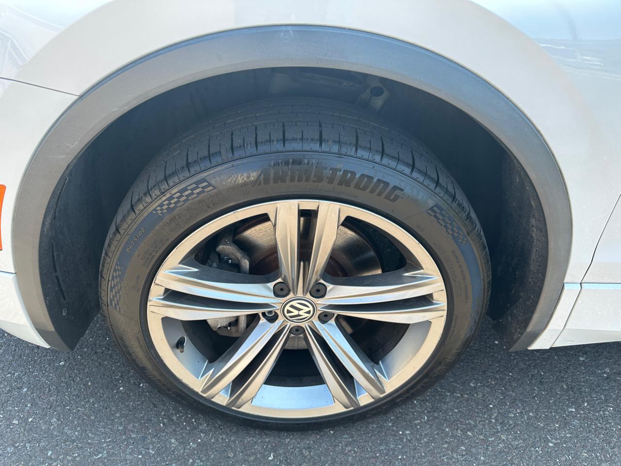 Volkswagen Tiguan 2.0T SEL R-Line Black 4MOTION 2019