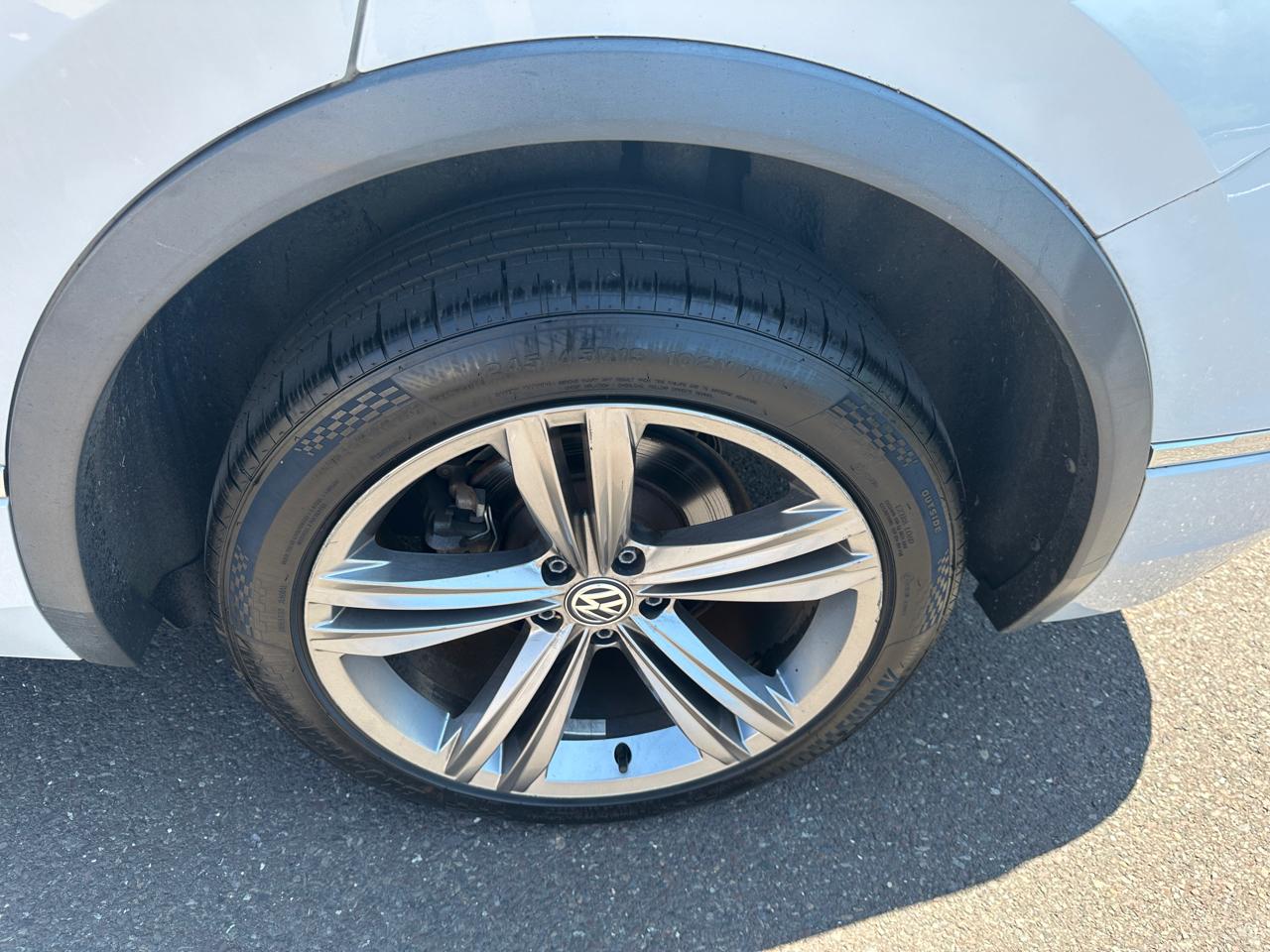 Volkswagen Tiguan 2.0T SEL R-Line Black 4MOTION 2019