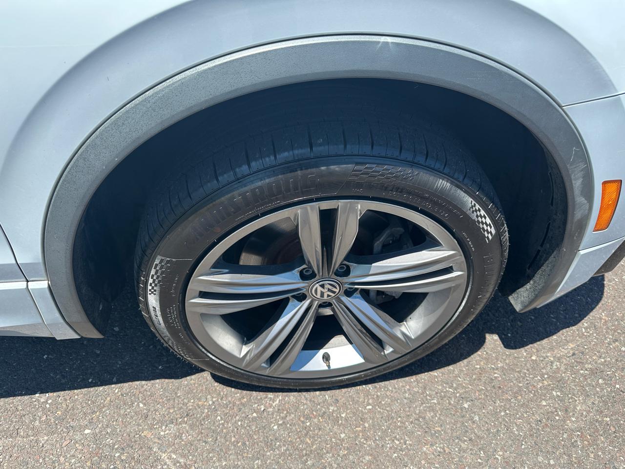Volkswagen Tiguan 2.0T SEL R-Line Black 4MOTION 2019