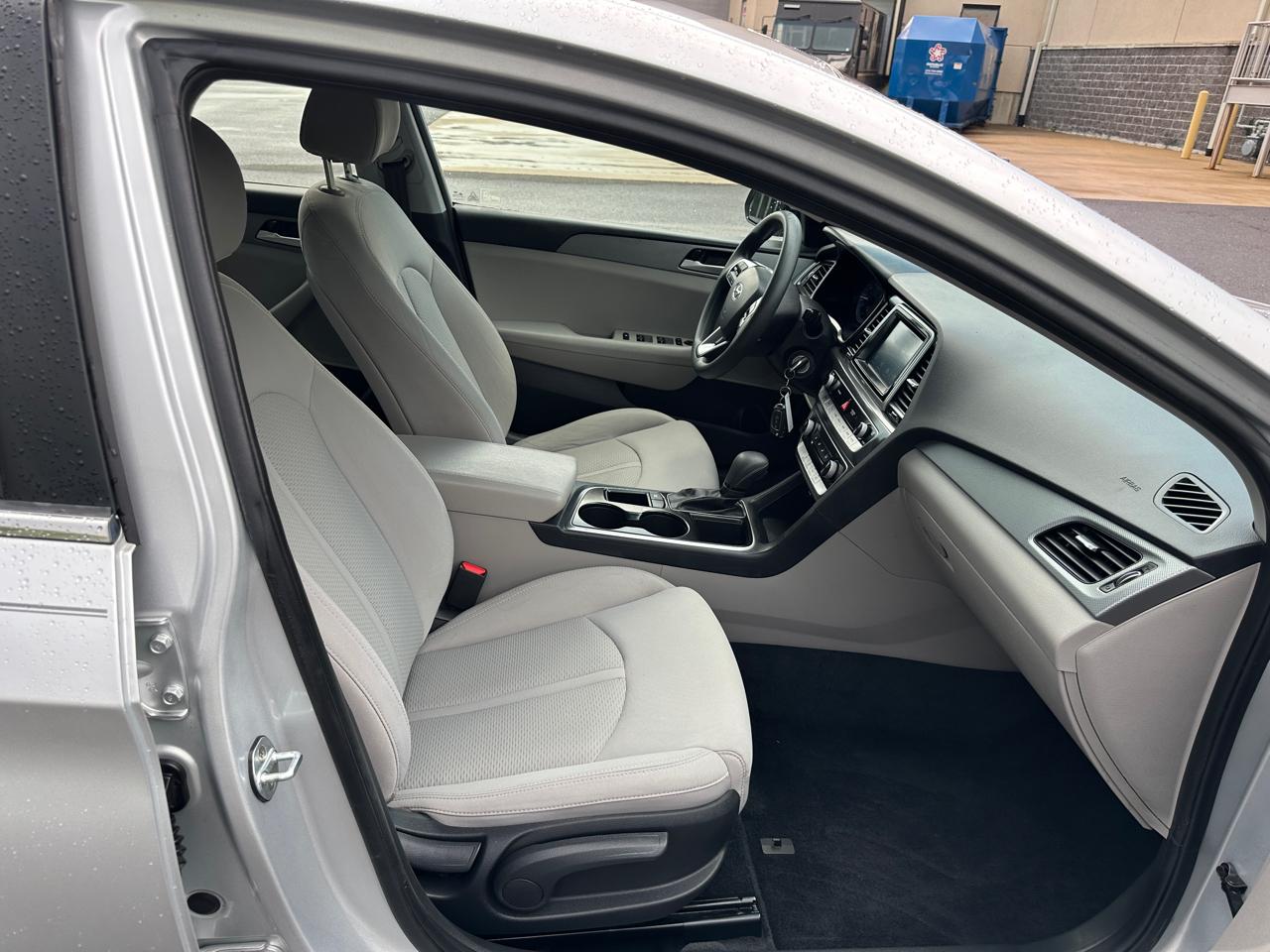 Hyundai Sonata SE 2.4L SULEV 2018