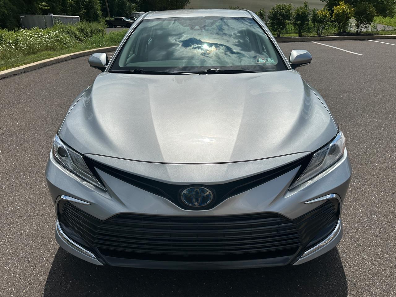 Toyota Camry Hybrid XLE CVT (Natl) 2021