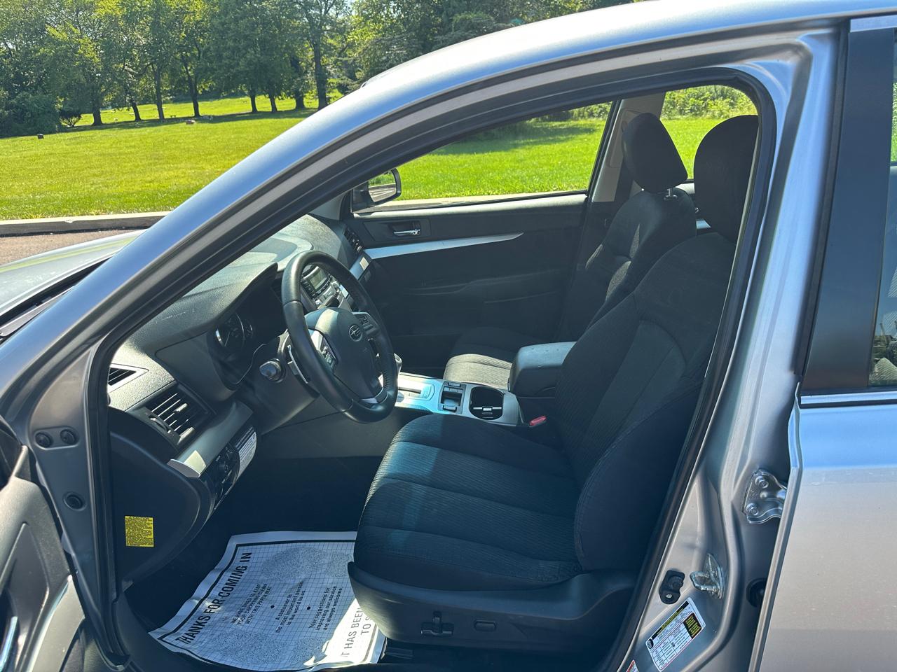 Subaru Legacy 4dr Sdn H4 Auto 2.5i Premium 2012