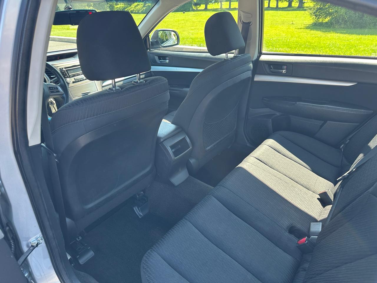 Subaru Legacy 4dr Sdn H4 Auto 2.5i Premium 2012