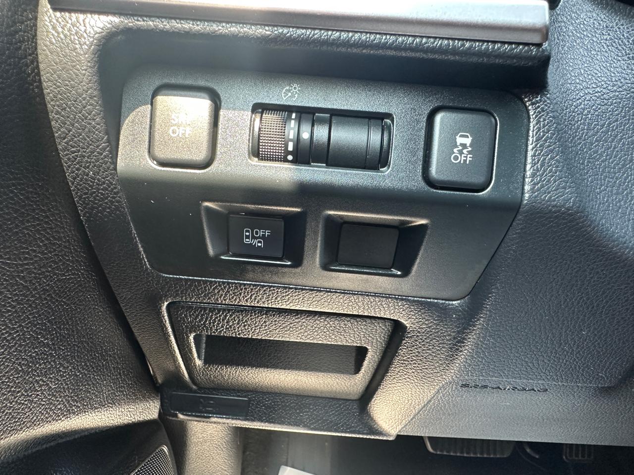 Subaru Crosstrek 5dr CVT 2.0i Limited 2016