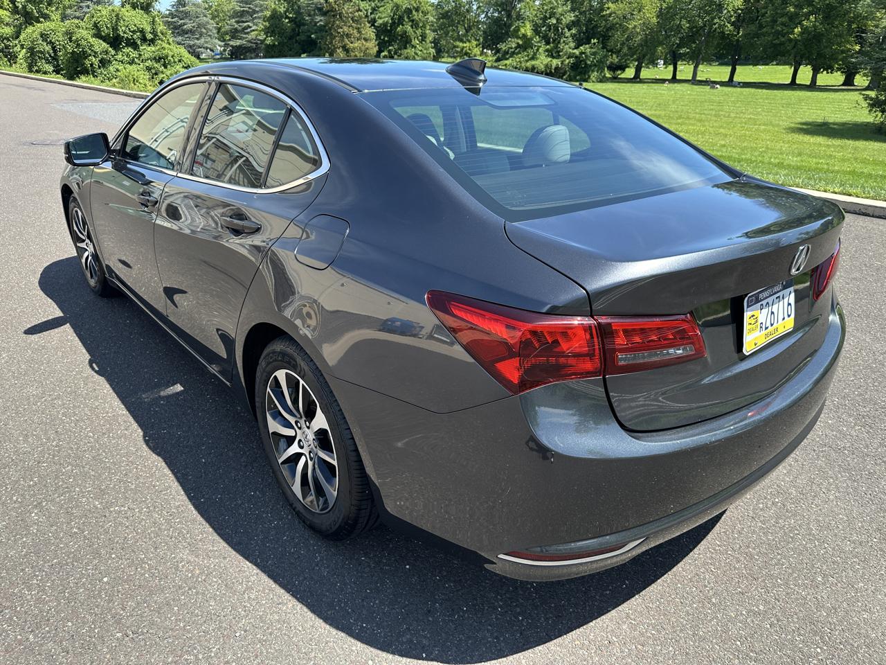 Acura TLX 4dr Sdn FWD 2016