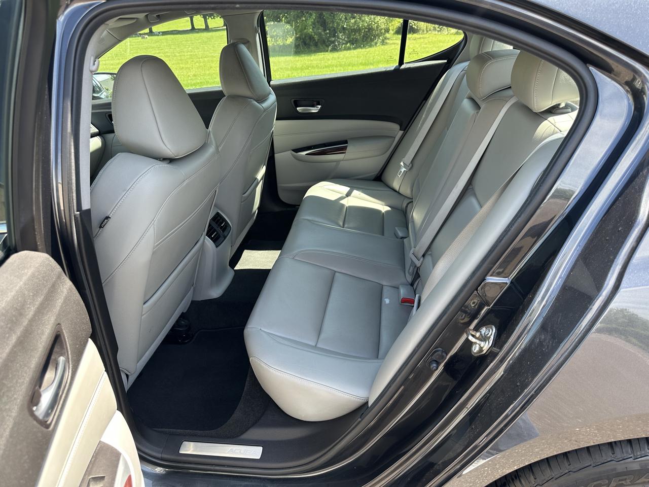 Acura TLX 4dr Sdn FWD 2016