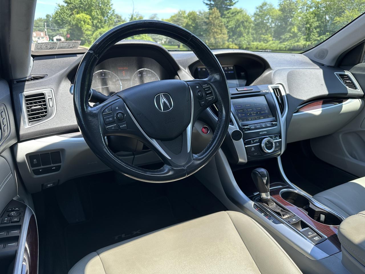 Acura TLX 4dr Sdn FWD 2016