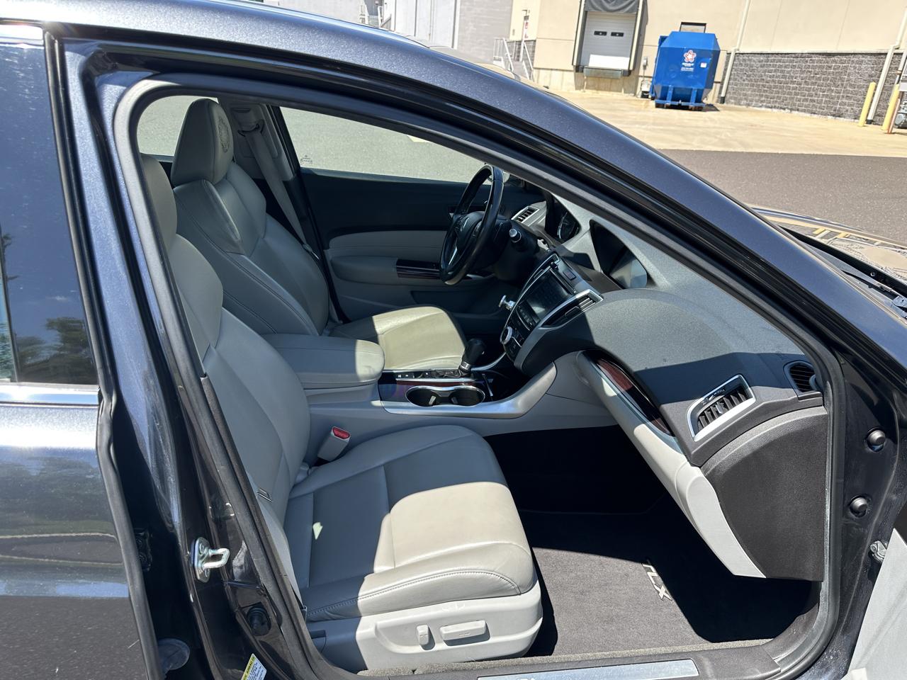 Acura TLX 4dr Sdn FWD 2016