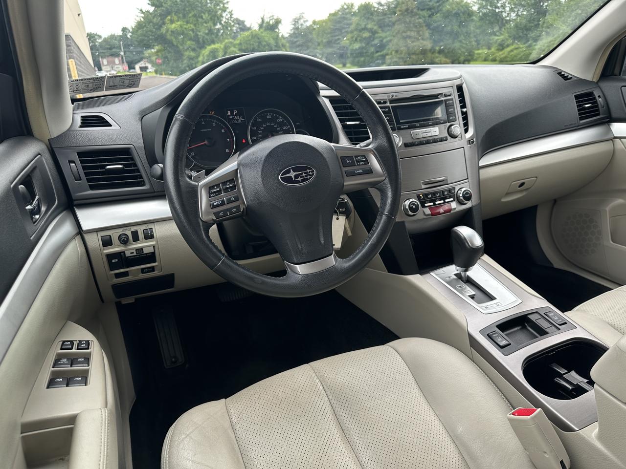 Subaru Outback 4dr Wgn H4 Auto 2.5i Premium 2013